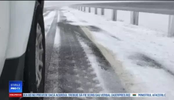 Ninsoarea din septembrie i-a speriat pe șoferi: