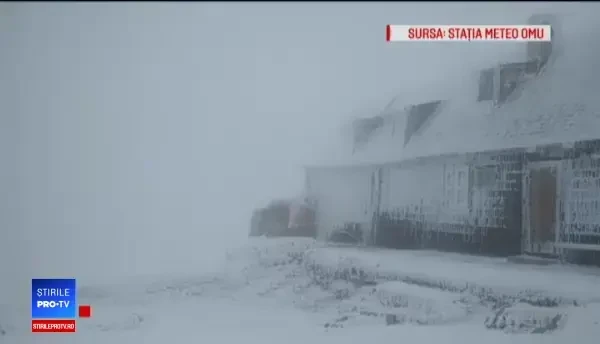 Viscolul și frigul s-au instalat în Făgăraș. Șoferii, prinși nepregătiți