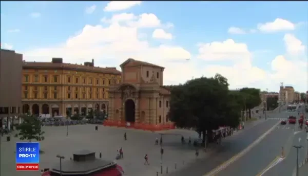 Sindromul Italia. Româncele care ajung să trăiască în umbra unor muribunzi, în timp ce copiii lor se maturizează rapid