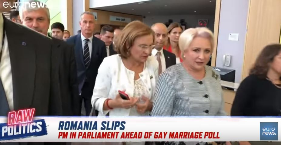 Reacția lui Dăncilă, abordată la Bruxelles de un corespondent Euronews. VIDEO