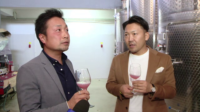 Doi japonezi învață la Iași să facă vinuri ca în România. ”E aromat, sexy și merge cu sushi”