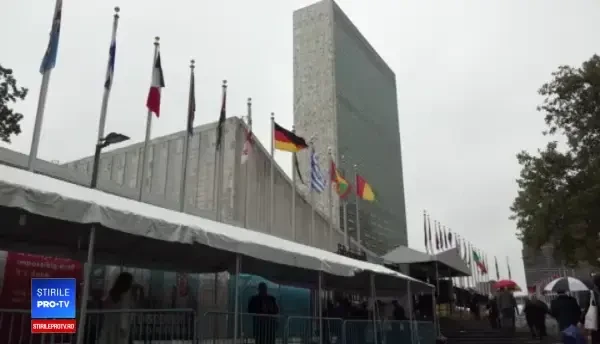 Trump, protejat de o poliţistă din Mureş în timpul discursului de la ONU