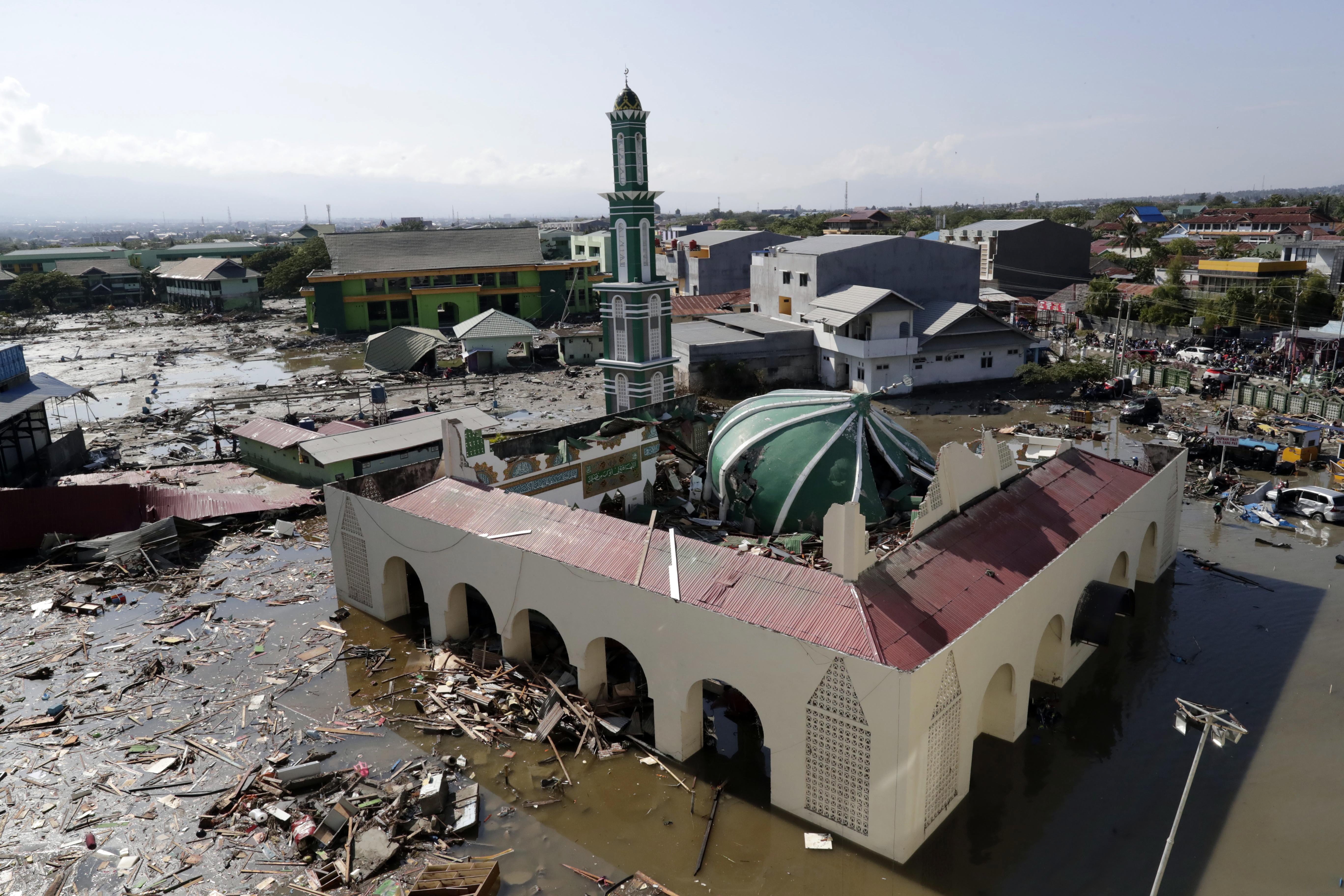 Cutremur, tsunami, Indonezia - 8