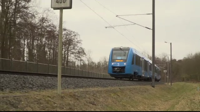 Un tren cu 700 de pasageri, evacuat. Ce a descoperit într-o toaletă o femeie de serviciu