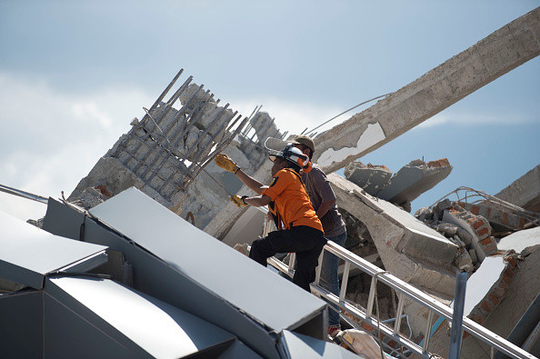 urmare cutremur tsunami indonezia - 10