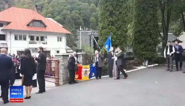 Imagini de la nunta fostului Principe Nicolae. Invitaţii au sosit la ceremonie
