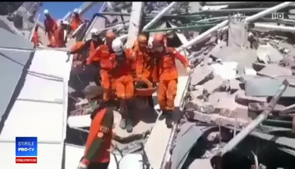 Ar putea fi mii de morți în Indonezia. Salvatorii caută supraviețuitori printre dărâmături
