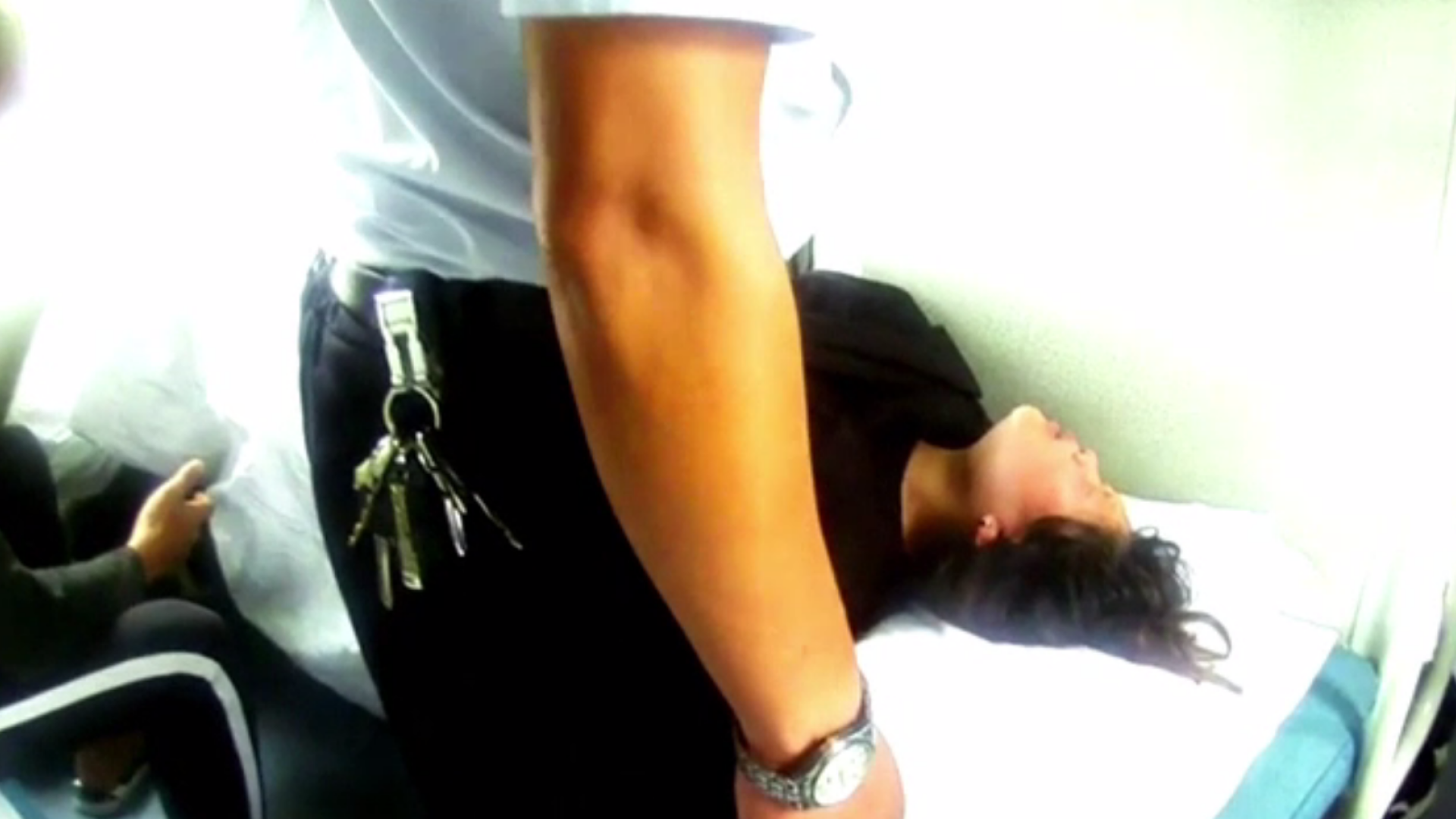 O femeie din China a născut în tren. Cum s-au mobilizat pasagerii