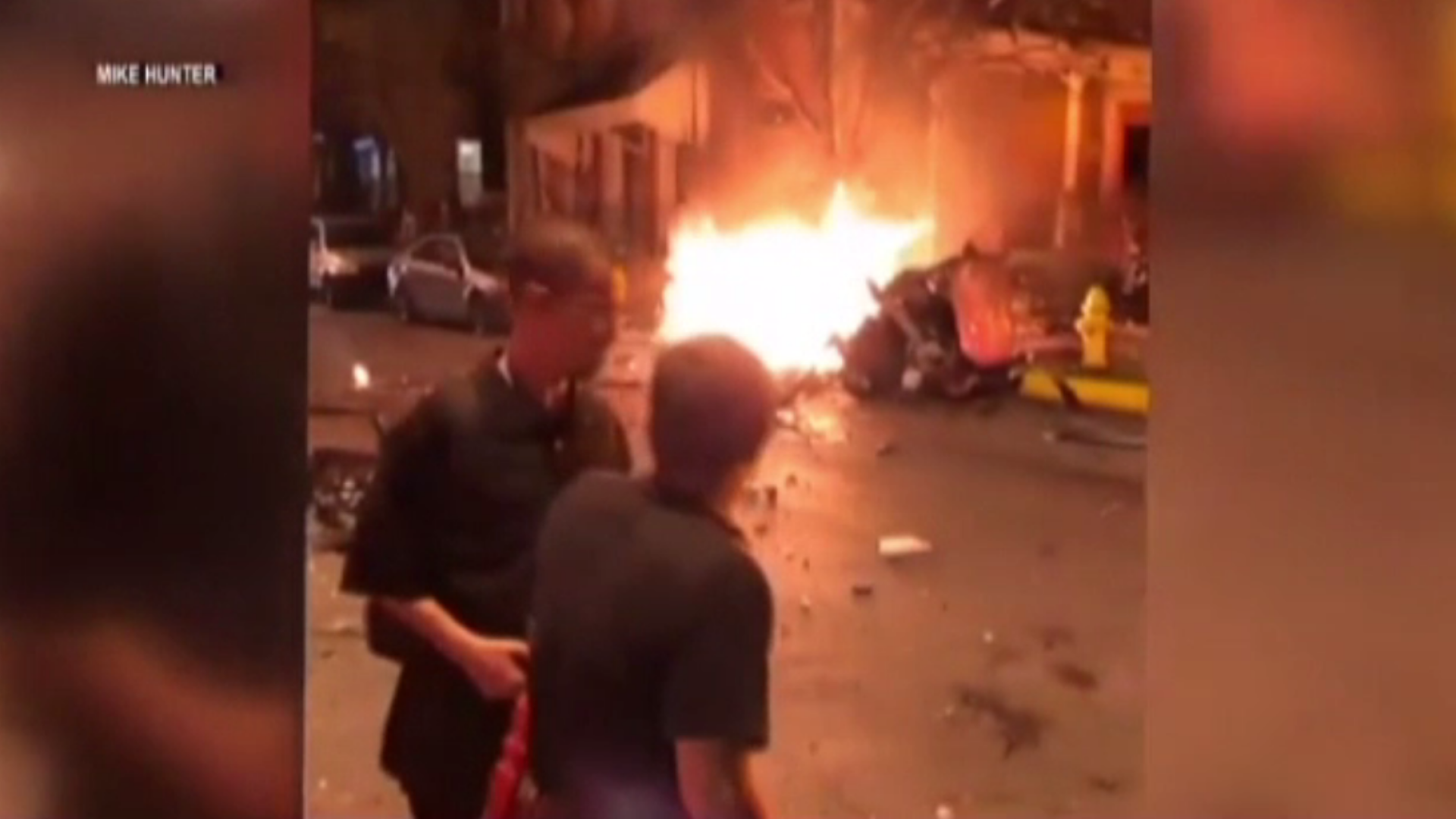 Trei bărbați, uciși în urma exploziei unei mașini. Anchetatorii cred că este vorba de o mână criminală