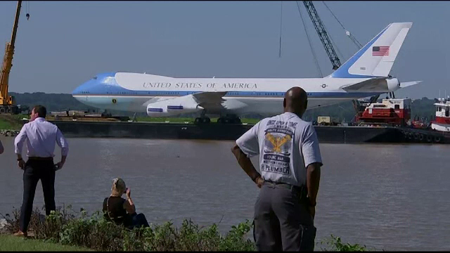 Replică a Air Force One, avionul președinților americani, transformată în muzeu