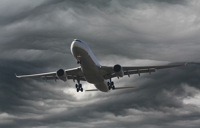 Autoritățile din Irlanda investighează apariția unui OZN, care ”s-a mișcat foarte rapid”