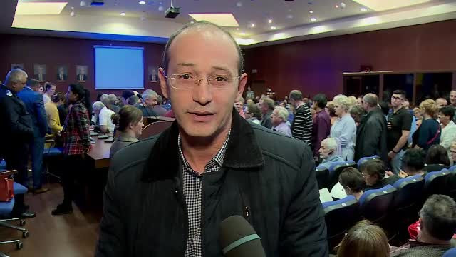 Sute de președinți de birouri electorale din toată țara se retrag înainte de referendum