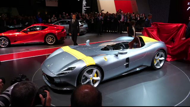 Salonul Auto de la Paris: Ferrari si-a prezentat modelele exclusiviste, adresate clienţilor fideli mărcii