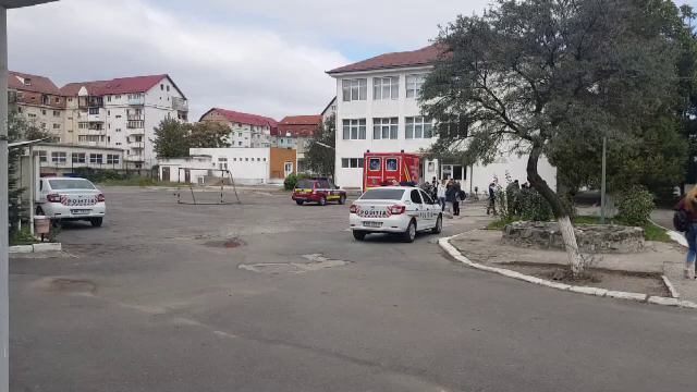 O elevă din Sibiu a pulverizat spray lacrimogen într-o sală de clasă apoi a fugit