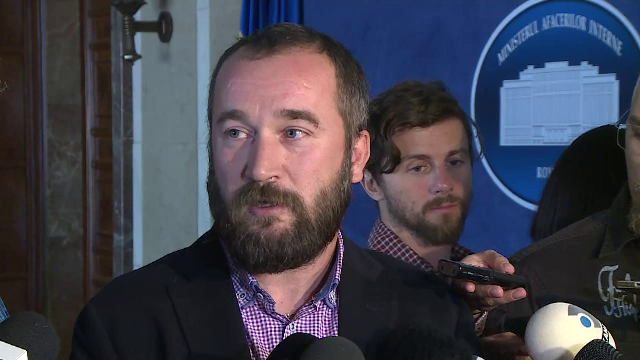 Peste 4.000 de președinți de secții de votare din țară s-au retras din funcție