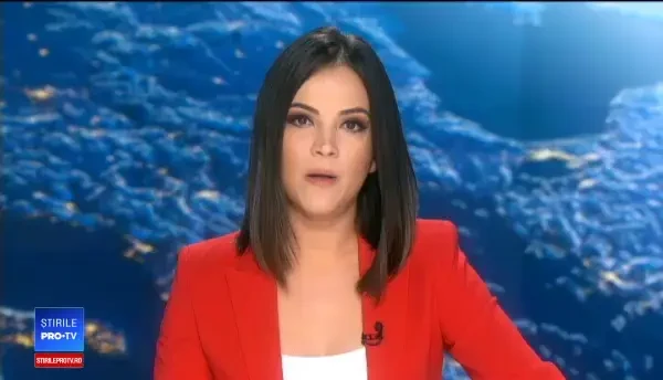 Incendiu violent în Caraș Severin. Există riscul ca flăcările să ajungă la o pădure