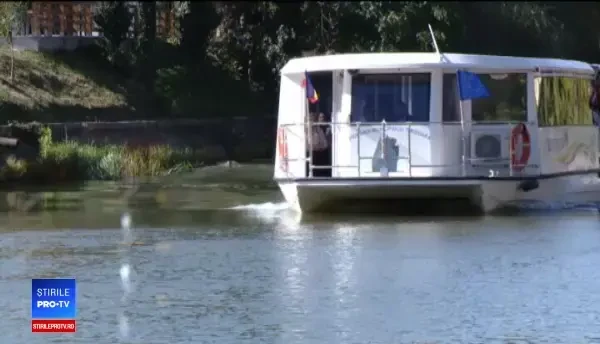 Primul oraș din România care dispune de transport în comun cu vaporaşe