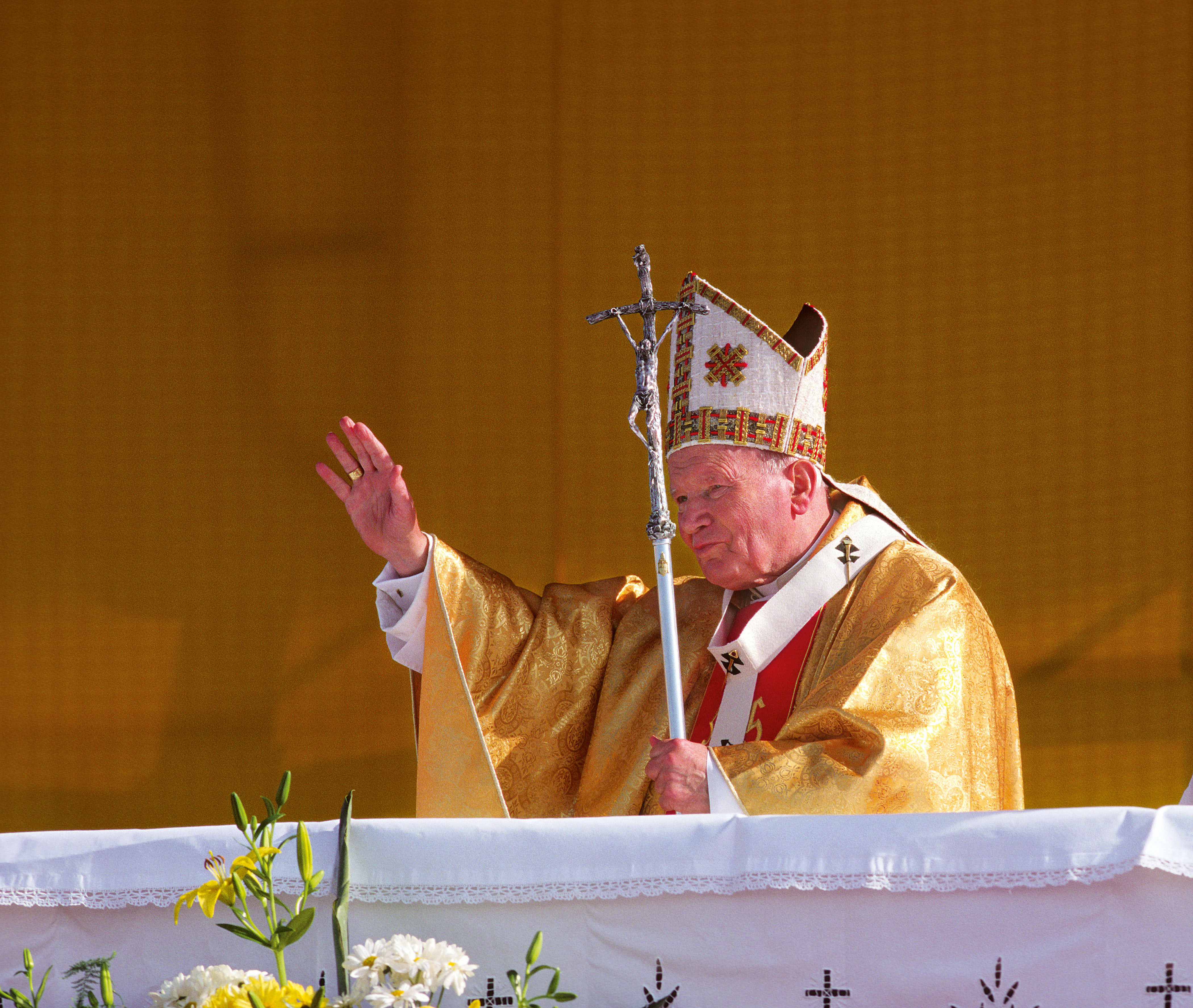 Comisie „independentă” de anchetă pentru cazurile de pedofilie cu preoți polonezi. Ar fi fost protejați de Ioan Paul II