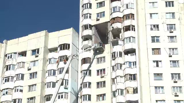 Explozie violentă într-un bloc din Chișinău. O mamă și băiețelul ei au murit