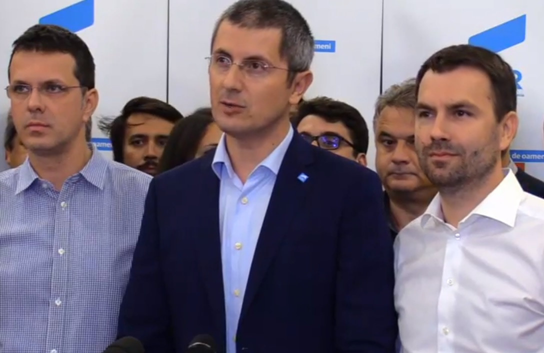 Președintele USR: "Mâine sau poimâine probabil vom depune moţiunea de cenzură”