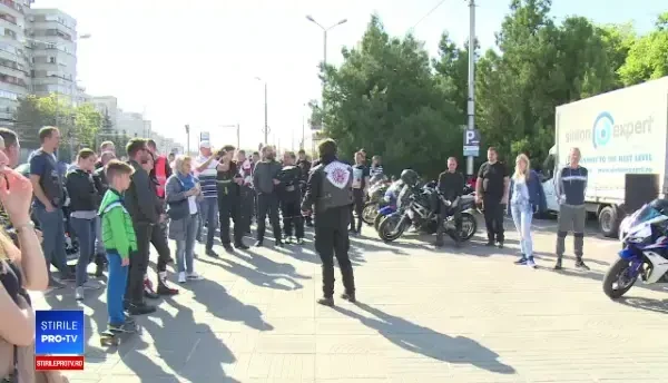 Motocicliştii din nord-vestul ţării au transmis un mesaj șoferilor