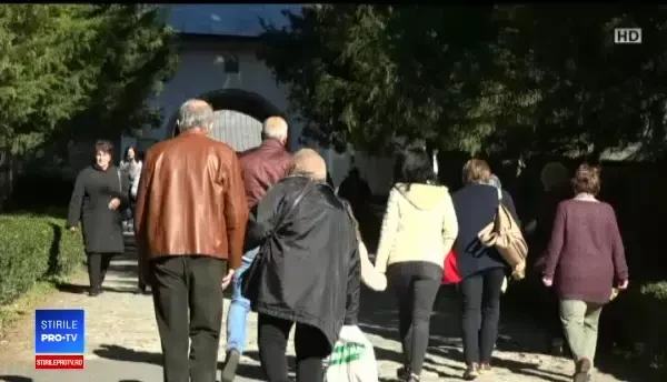 Motivul pentru care membrii unei secții de votare din București au dat petrecere