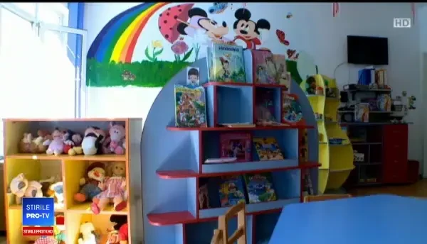 Părinții puși de grădiniță să dea bani pentru săpun, șervețele și salariul unei îngrijitoare