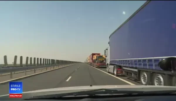 Coadă uriașă, de cel puțin 10 km, la Nădlac. Șoferii au așteptat și 12 ore la rând