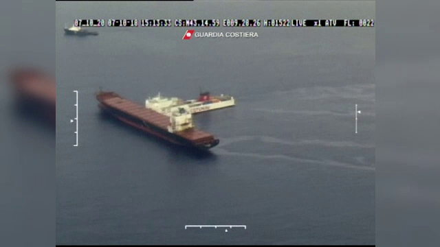 Pată uriașă de petrol în Mediterana. Măsurile luate de autoritățile franceze