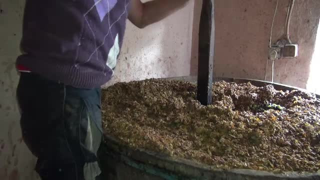 Doi soți au murit în beciul în care făceau must. Au fost găsiți după două zile