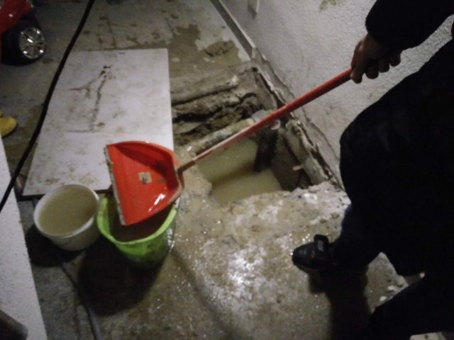 Coșmarul unui bărbat care și-a cumpărat un apartament nou în Iași. FOTO