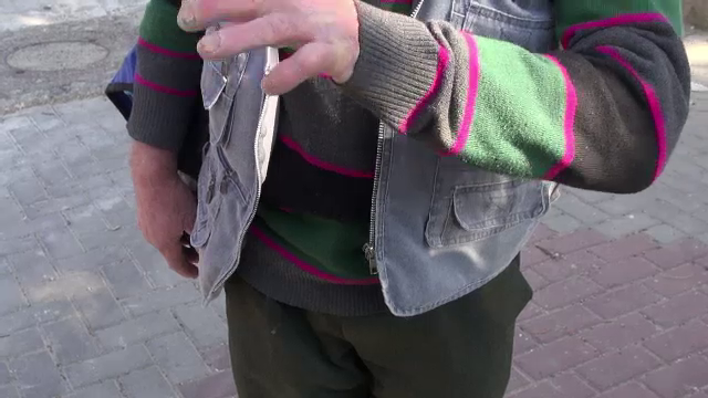 Reacția unui bărbat, după ce a aflat că fiul său a încercat să violeze două minore