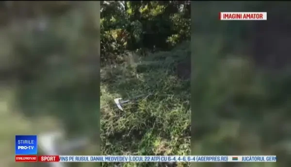 Caz șocant în Vaslui. Un tânăr a zăcut 12 ore în mașină, alături de prietenii săi morți