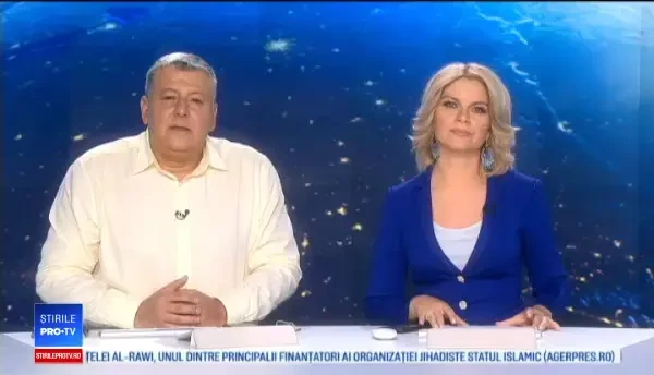 Un acrobat a mers pe sârmă la 53 de metri înălţime, fără nicio măsură de siguranţă