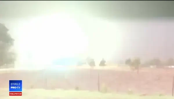 O tânără mamă și-a folosit trupul ca scut pentru a-și proteja fetița de 4 luni