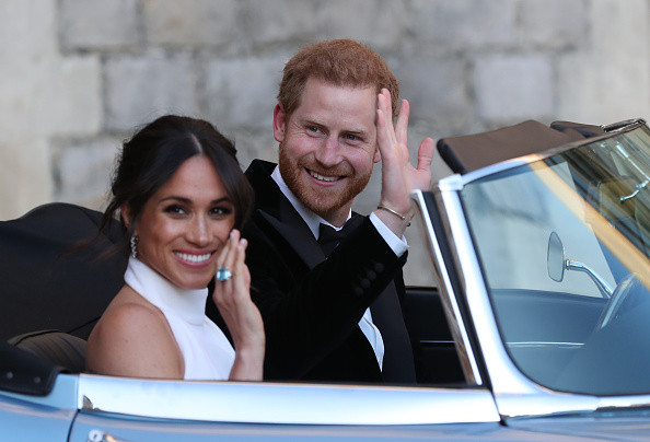 Cuplul princiar Harry - Meghan îşi începe turneul de 16 zile din Pacific