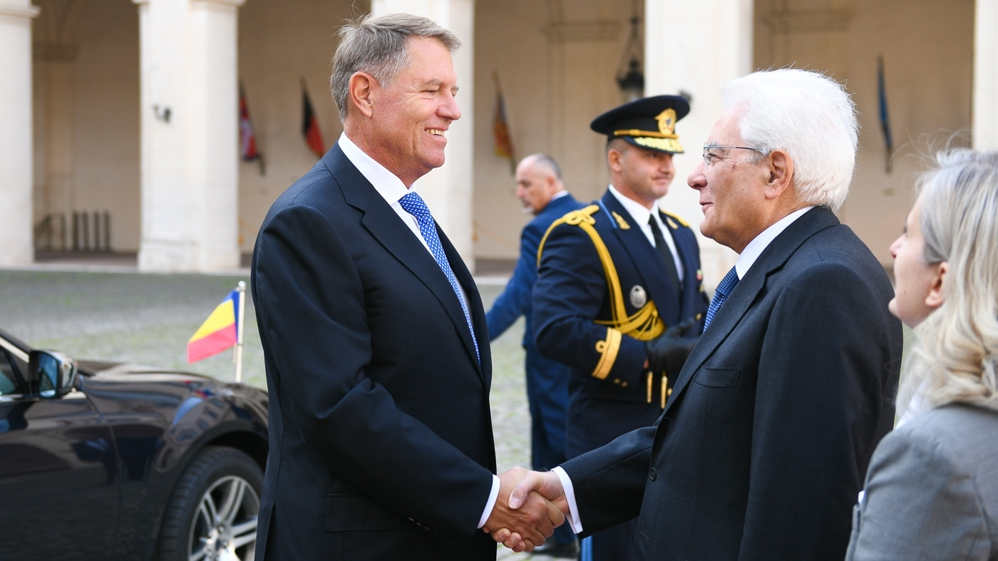Klaus Iohannis, primit de președintele italian la Palatul Quirinale din Roma. Foto