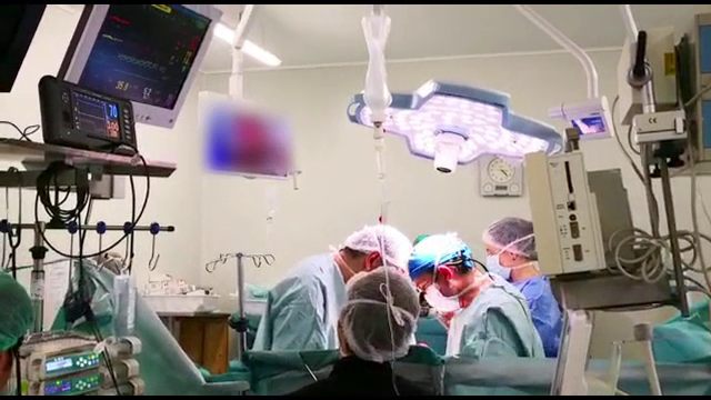 Al treilea transplant de plămâni din acest an. ”În an centenar, noi românii facem transplanturi pentru români”