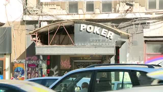 Turiștii străini, întâmpinați de mizerie și clădiri șubrede în centrul Capitalei