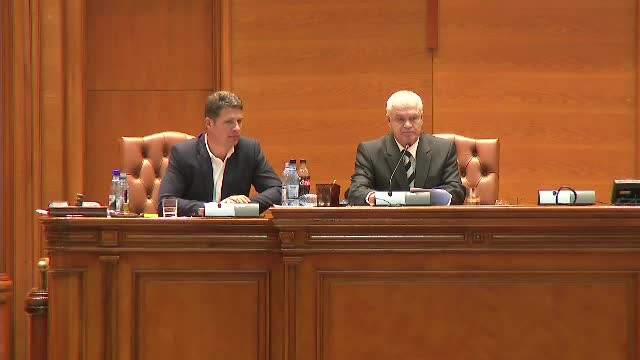 Nicolicea i-a tăiat microfonul liderului USR, după ce acesta a început să-l critice pe Dragnea. VIDEO