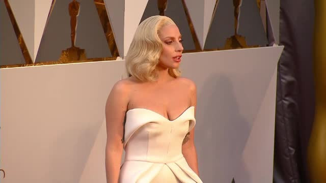 Lady Gaga a anunțat cu cine s-a logodit. Ce profesie are bărbatul