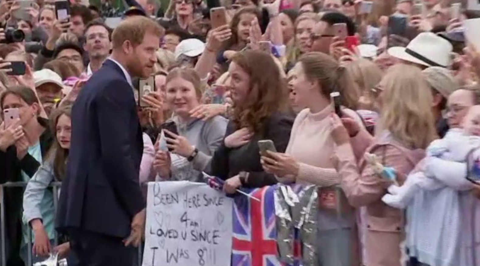 Gestul făcut de Prințul Harry pentru o fană înfocată. A izbucnit în lacrimi