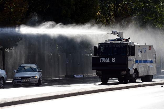 Erdogan i-a făcut cadou lui Dodon mașini anti-protestatari