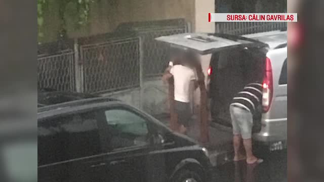 Arhiepiscopia Tomisului, acuzată că îmbălsămează morţi într-un garaj. "Miroase ciudat"