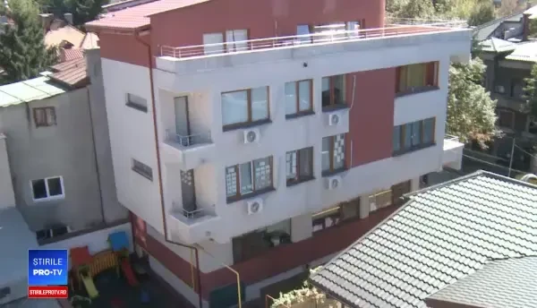 Apartament ultracentral, cartier select, cu vedere la o crescătorie de porci