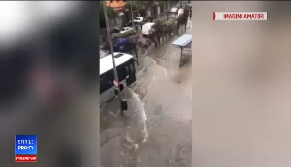 Cod roşu în regiunile din Spania unde locuiesc cei mai mulţi români. Oraşul Castellon a devenit un lac uriaş