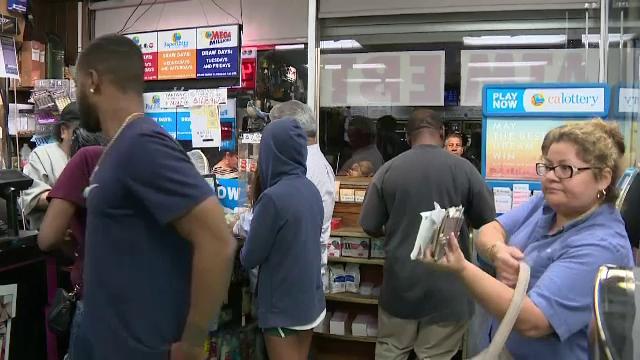 "Pelerinaj" la un magazin de băuturi. De ce e vizitat de oameni de la sute de km depărtare