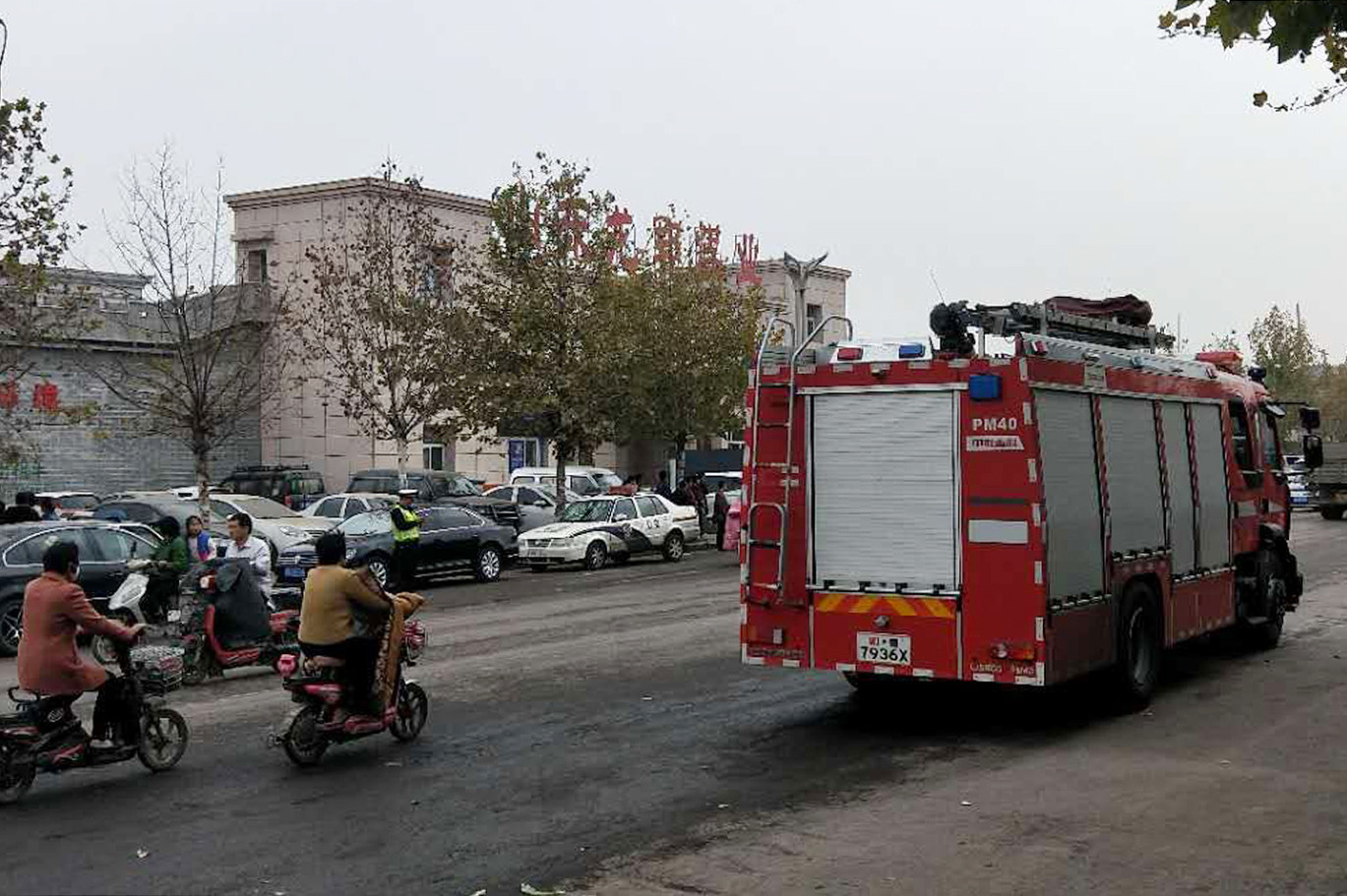 22 de mineri, captivi în subteran după o explozie. Salvatorii încearcă să ajungă la ei