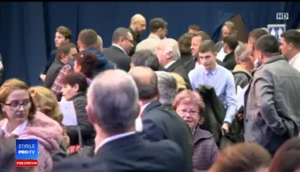 Ponta: ”Alții când vorbesc limba română au nevoie de traducător”