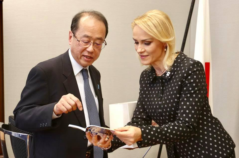 Gabriela Firea caută, la Tokyo, soluții pentru traficul aglomerat din Capitală
